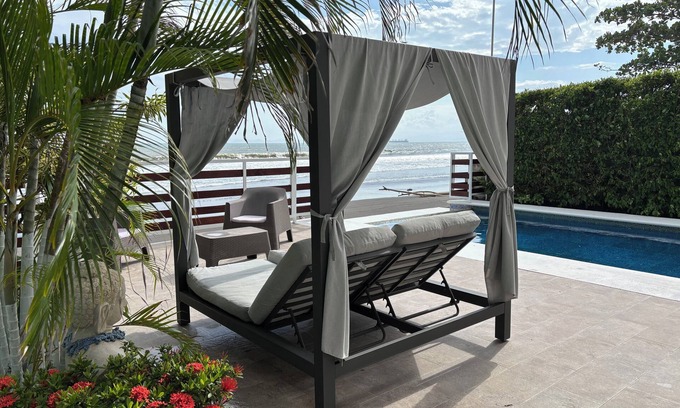 Cerro Plano Casa | Modern Beach House-Aslan's Country