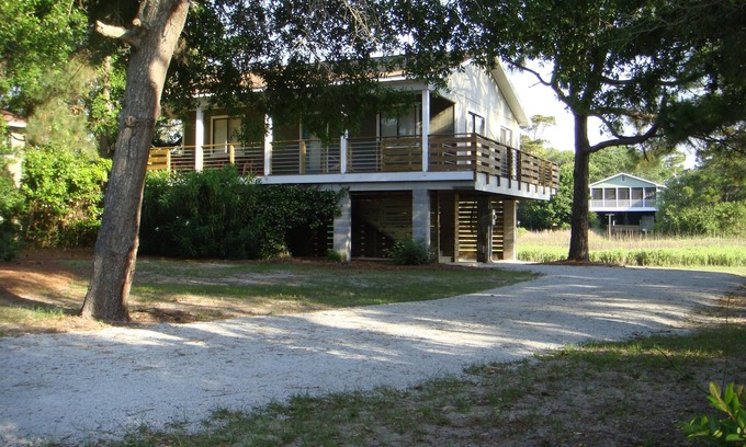 Folly Beach Casa | Casa de playa moderna locura