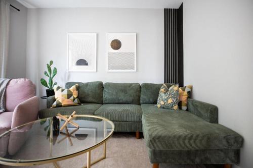 Highland Casa | Modern Boho Bungalow - Near MOA