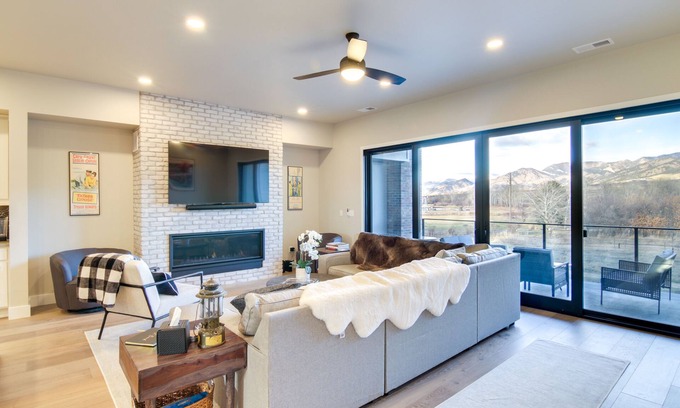 Bozeman Casa | Modern Bozeman Escape w/ Bridger Mountain Views!