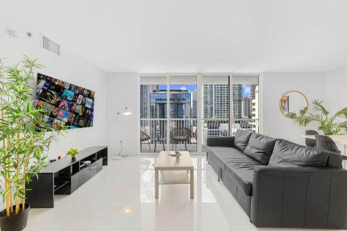 Brickell Apartamento | Modern Brickell Condo with Prime City Views