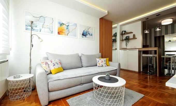 Novi Sad Apartamento | Modern bright apartment