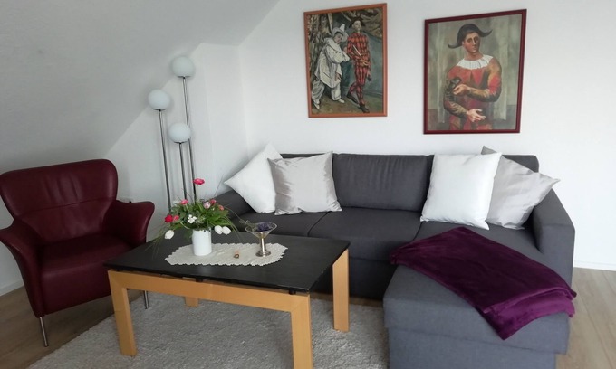 Mengershausen Apartamento | Modern, bright vacation apartment with garden view