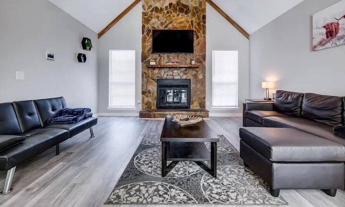 Hinesville Casa | Modern Bungalow near Ft. Stewart
