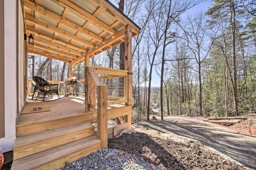 Pisgah Forest Casa | Modern Cabin with Fire Pit Less Than 3 Mi to Trails!