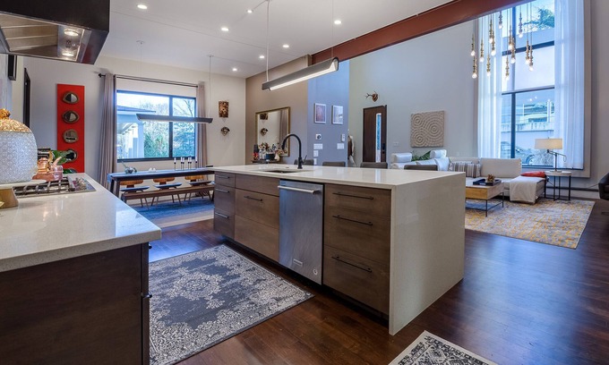 Old Fourth Ward Casa | Modern Cali-Style Home Sleeps 8