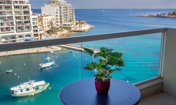 Paceville Apartamento | Modern central apartment, perfect for holidays in Malta