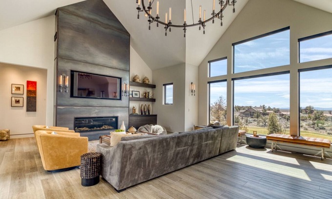 Powell Butte Casa | Modern Central Oregon home located in the Brasada Ranch resort neighborhood.