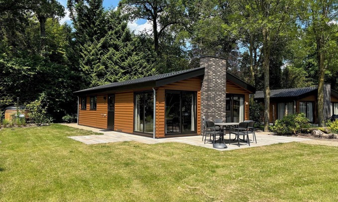Municipality of Woudenberg Casa | Modern chalet for 6 people with 3 bedrooms and hot tub