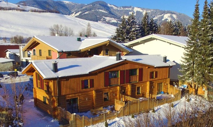 Kaprun Chalet De Esquí | Modern Chalet in Kaprun with Jacuzzi