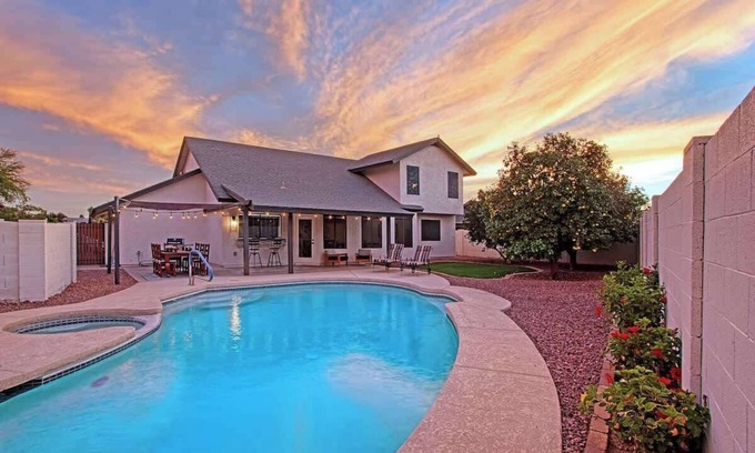 Chandler Casa | Newly Renovated Ranch Home with Sparking Pool and Spacious Patio