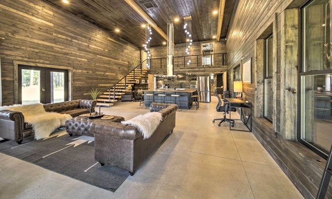 Chattaroy Cabina | Modern Chattaroy Cabin: 24 Mi to Mt Spokane!