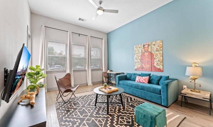 Montopolis Apartamento | Modern & Chic 1BR Luxury Apts Close to Downtown & Airport