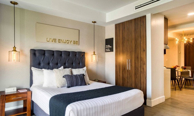 Zona Rio Apartamento | Modern & Chic Apt | Gym+Cinema+24/7 Service