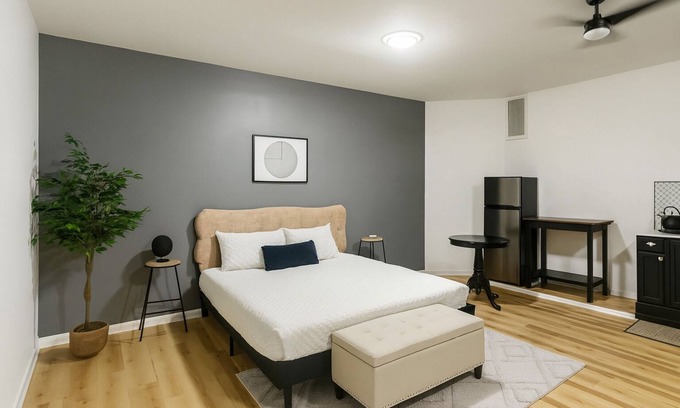 Sugar Land Apartamento | Modern Chic Studio w/Style & Comfort PERFECT LOCATION