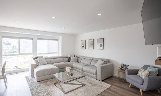 Brisbane Casa | Modern Chic House Near SF, SFO!