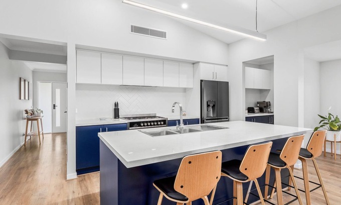 St Leonards Casa | Modern Coastal Family Holiday Home