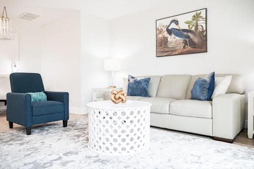 Indian Rocks Beach Casa | Modern Coastal Home