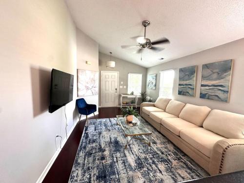 Concord Casa | Modern comfort, 2BR-2BA Retreat
