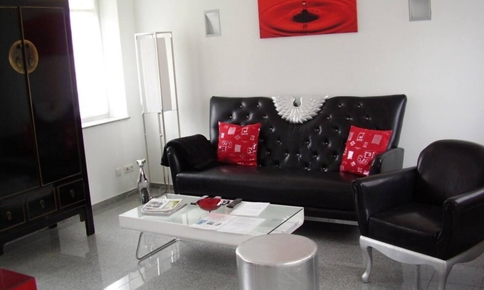 Damnatz Casa | Comodidad moderna - casa de vacaciones en Camerún en el Elba