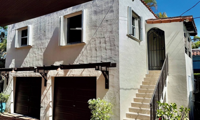 Coral Gables Cabaña | Modern Comfort Meets Mediterranean Charm in Downtown Coral Gables