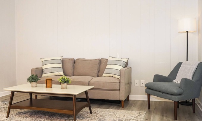 Durham Apartamento | Modern Comfort Near Duke & Durhams Top Attractions