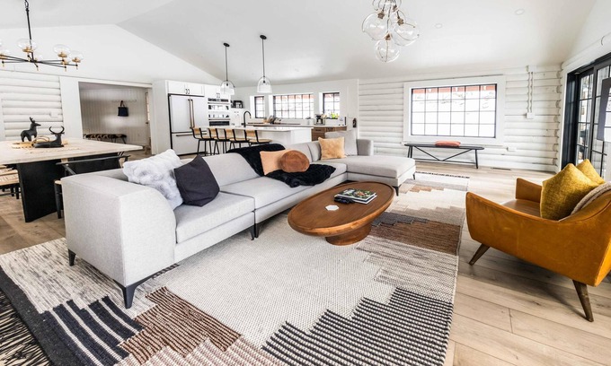 Warwick Casa | Modern Comfort Timeless Charm | Log Cabin Retreat