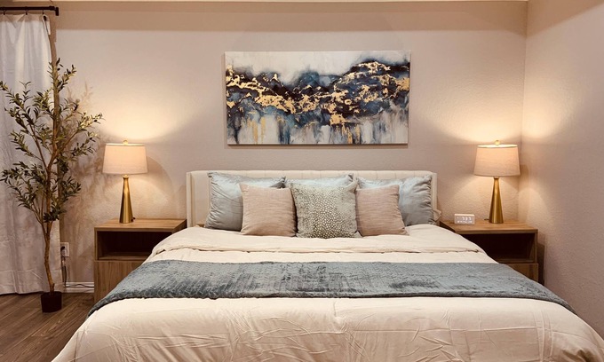 Fort Worth Casa | ¡Modern Comfy Home in DFW!