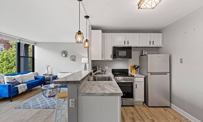 Near South Side Condominio | Modern Condo by McCormick Place