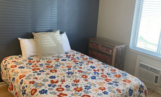 Hillsboro West End Condominio | MODERN CONDO in the heart of Hillsboro Village near Vandy