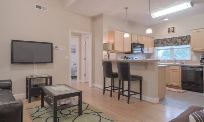 Houston - Harrell Apartamento | Modern Condo Next to Downtown & Stadium