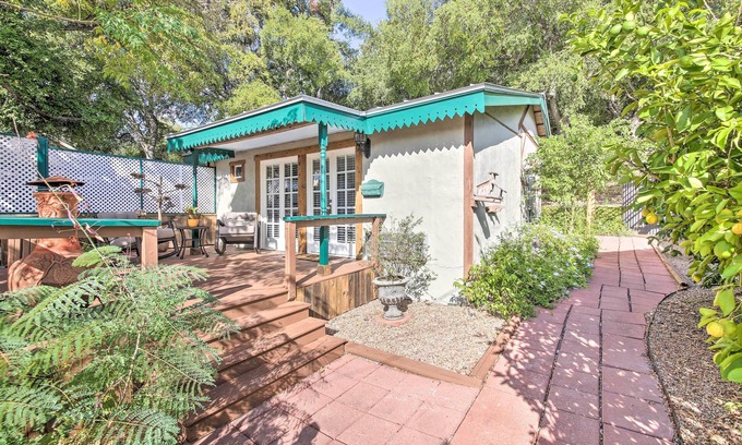 New Braunfels Cabaña | ¡NUEVO! Cabaña moderna con patio - ¡5Mi a Gruene Hall!
