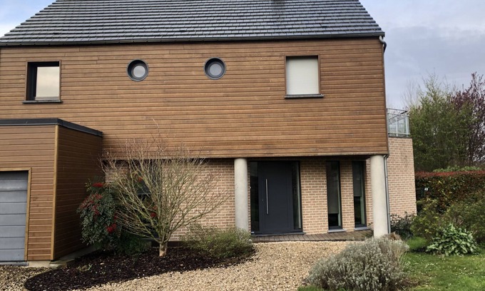Doingt Casa | Modern country house with spacious rooms and swimming pool