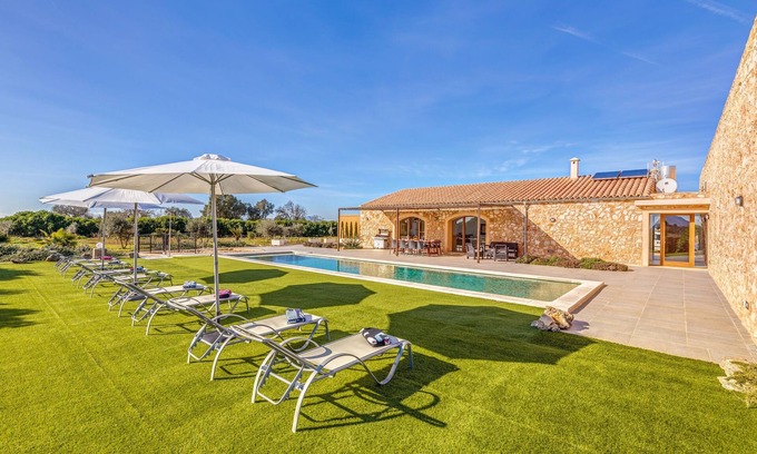 Manacor Villa | Villa moderna "Can Gustí" con piscina, Wi-Fi, aire acondicionado y terraza