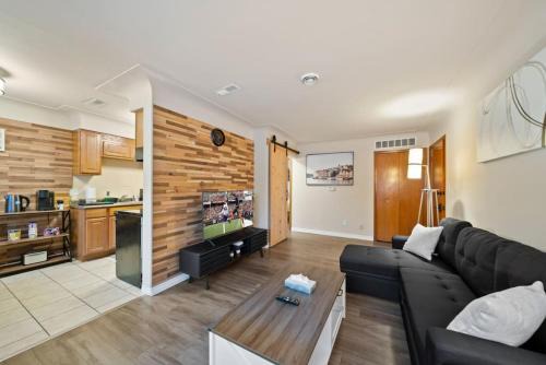Shelby Township Apartamento | Modern Cozy 1Bedroom Apartment Shelby Township Retreat