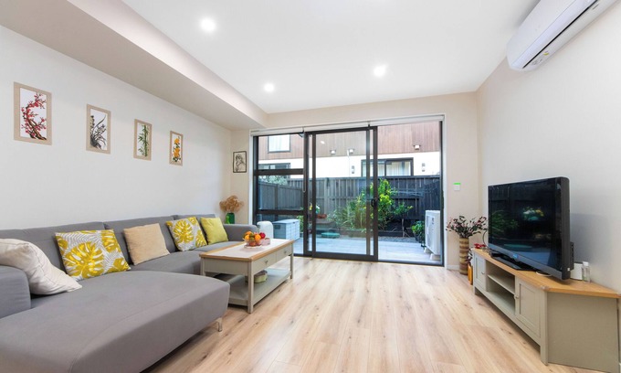 Hobsonville Casa | Modern & Cozy 2BR Harborlight Terrace