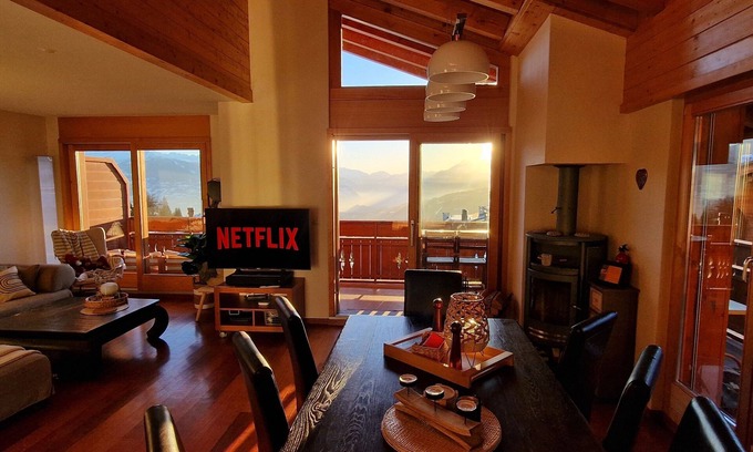 Lens Apartamento | Modern & cozy chalet apartment, close to hiking trails, ski lifts & city center!