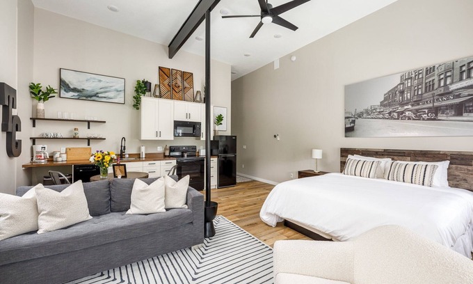 Traverse City Apartamento | Modern & Cozy Studio | Walk to Downtown & Beach
