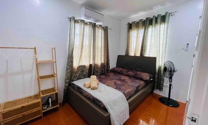 Silang Casa | Modern Cozy Vacation house 3BR Near Tagaytay & Nuvali