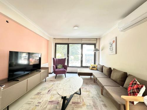 Galata Apartamento | Modern Design, Spatious Apartment in Karaköy 4BR, 2BA