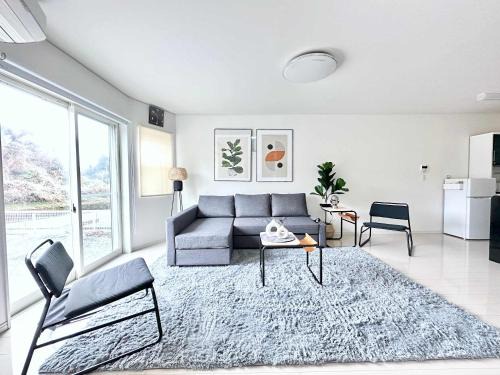 Ozu Casa | Modern designed property 15 mins from Kumamoto station by Restavio