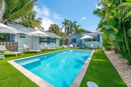 Flamingo Parks Villa | Modern Designer Gem Flamingo Park with Private Pool & Cottage