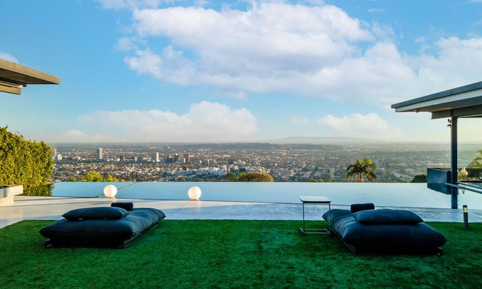 The Bird Streets Casa | Modern Estate With Stellar Views