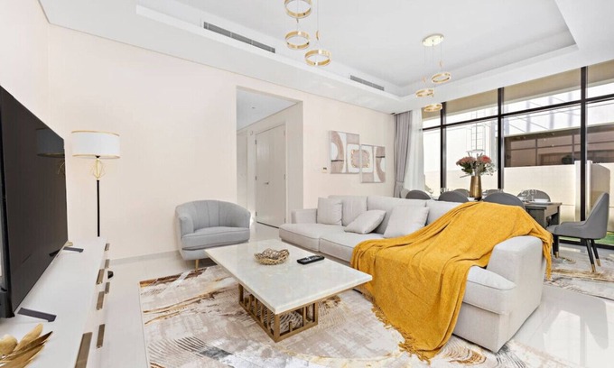 Dubai Casa | Modern Family 3BR Villa in Damac Hills