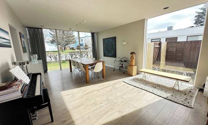 Seltjarnarnes Casa | Modern family friendly house in Reykjavik - Birta Rentals