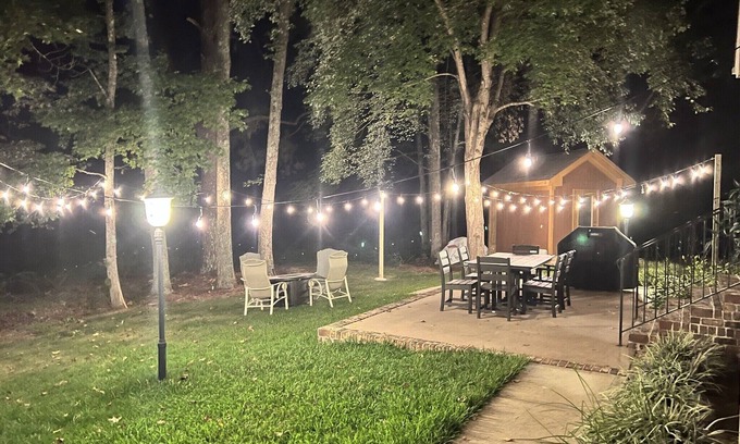 New Hill Casa | Modern farm Home Close to Jordan lake and Downtown apex