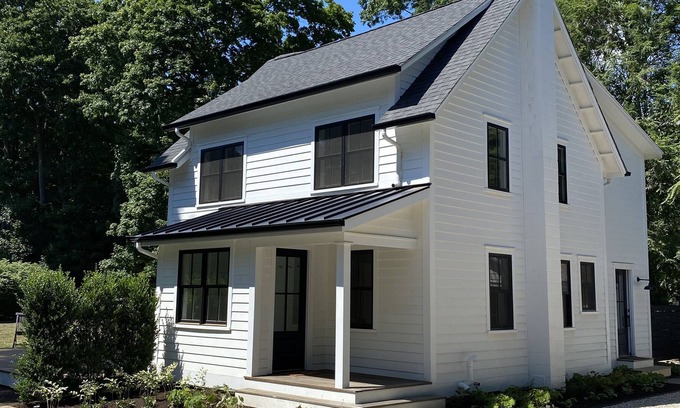 Old Lyme Otro | Modern Farmhouse, Downtown Historic Old Lyme