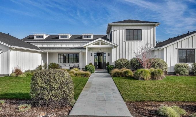 Sonoma Casa | Modern Farmhouse Near Sonoma