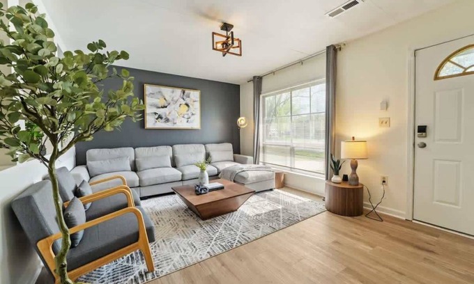 Streamwood Casa | Modern Farmhouse | Yard + Pets OK | LCP Collection