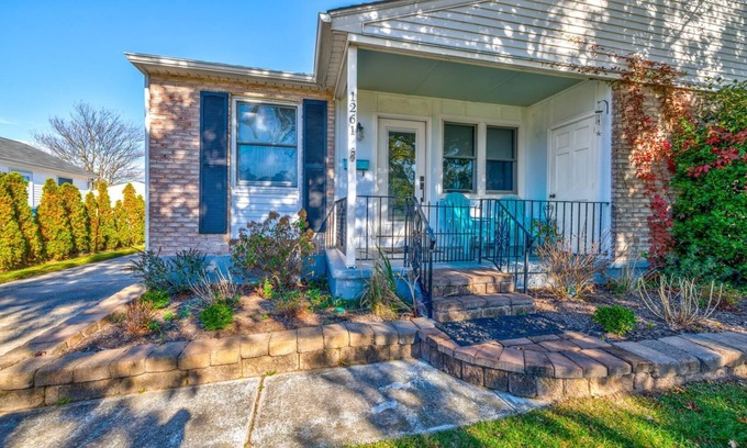 Village Green Casa | Modern Fenced in Pet Friendly 2BR 1BA Home